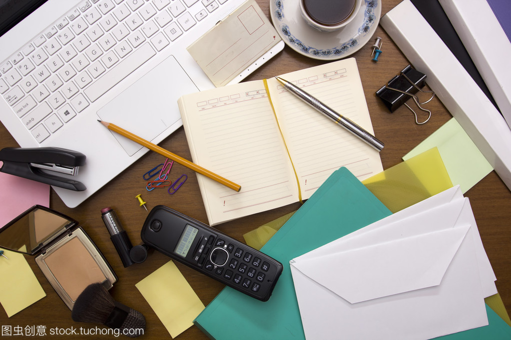 高效辦公的基石 全面解析辦公室桌上用品與設備耗材